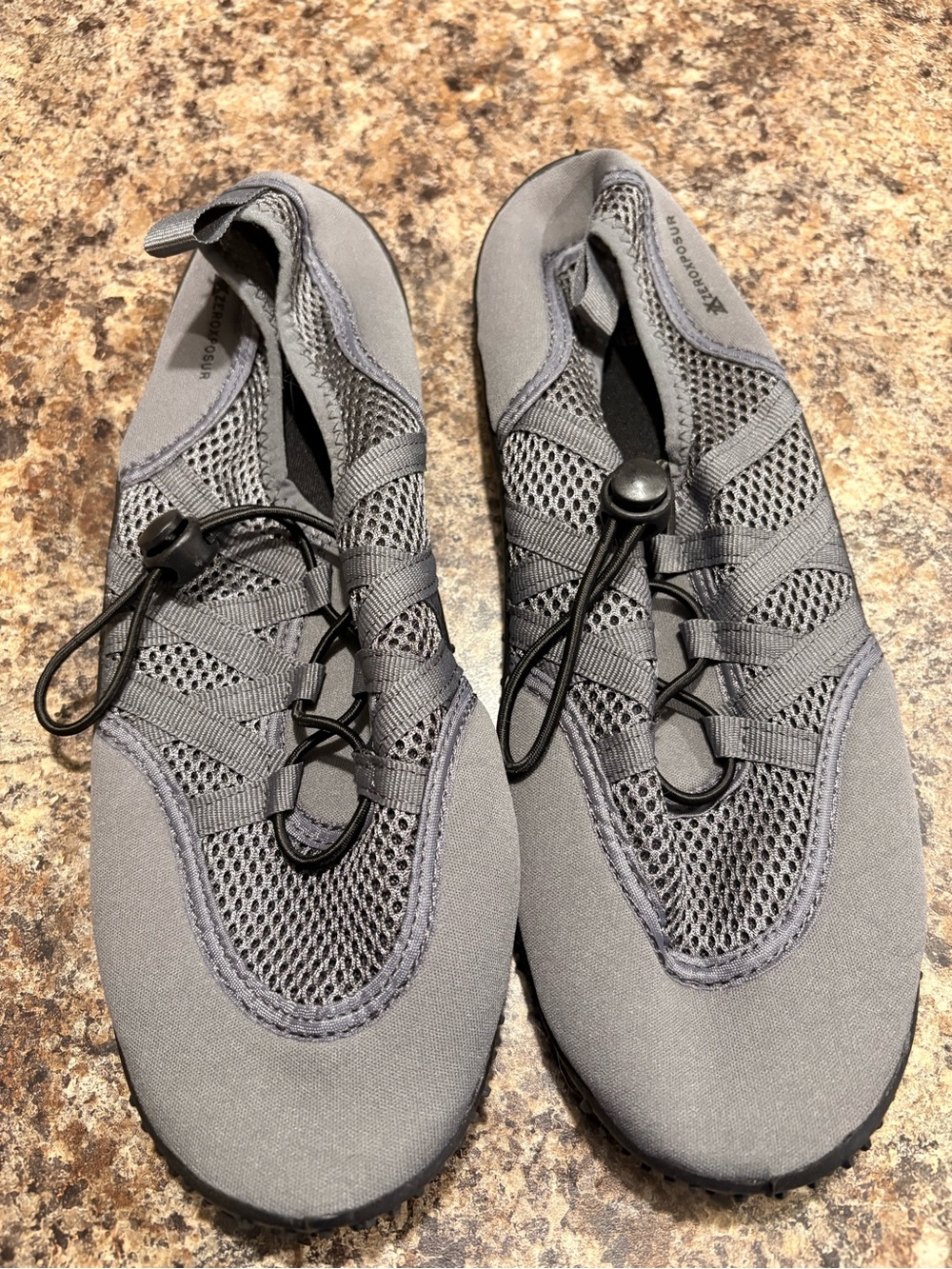 ZeroXposur Gray and Black Men's Water Shoe